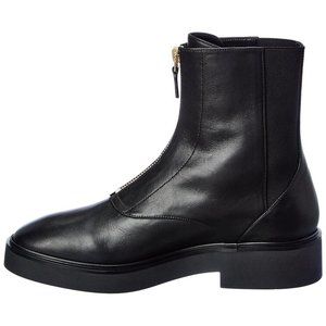 $650 STUART WEITZMAN LODGE ZIP LEATHER BOOTIE BLACK PLATFORM 8 (PA19)